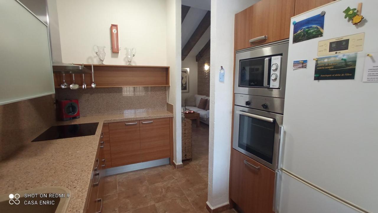 Gasthaus Casa Enric , Con Zona Infantil, Piscina Y Parking Privado Deltebre Exterior foto