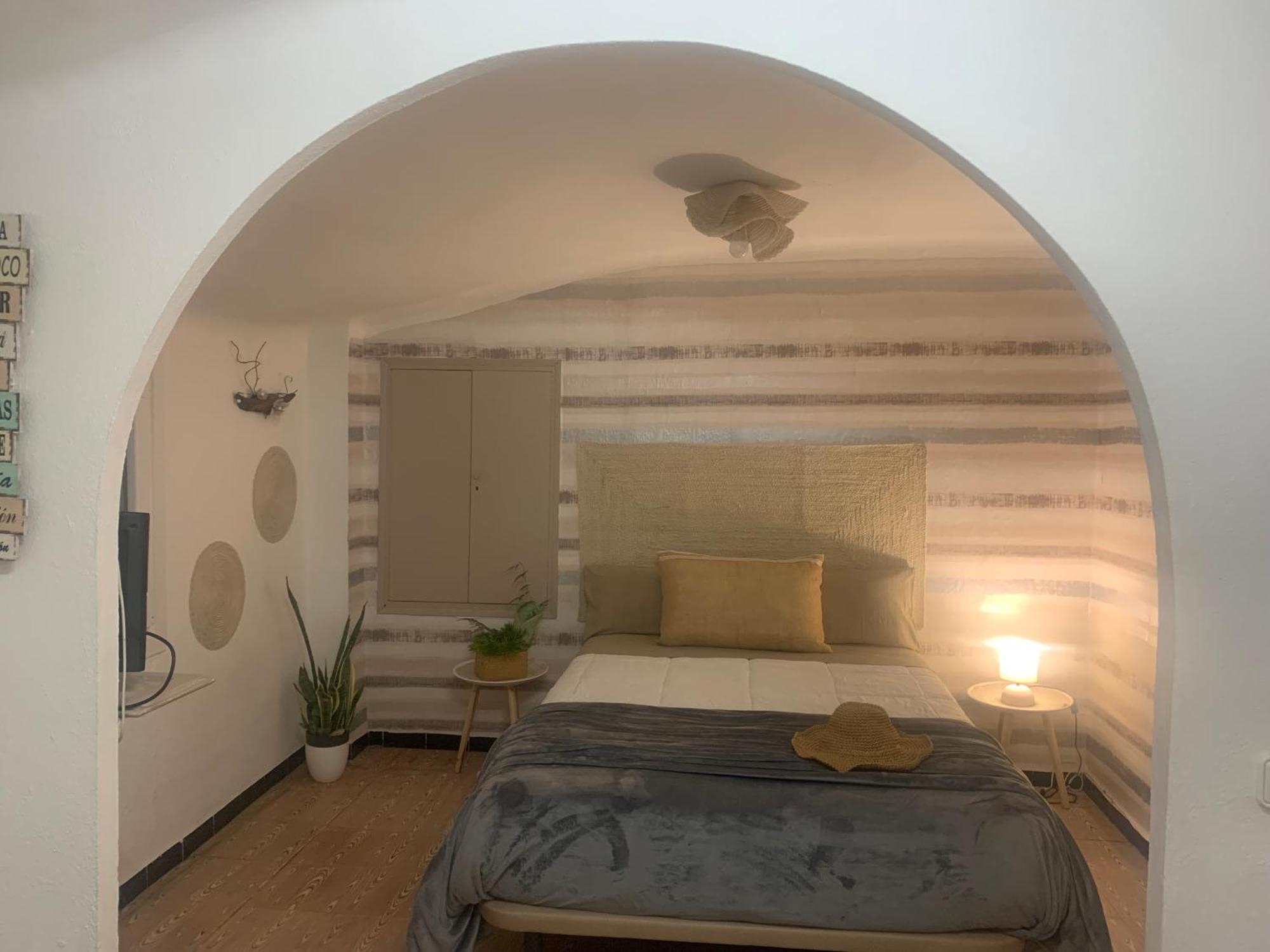 Gasthaus Casa Enric , Con Zona Infantil, Piscina Y Parking Privado Deltebre Exterior foto